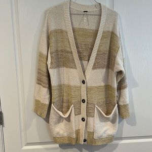 Like new Free People Oversized Cardigan, Size M
